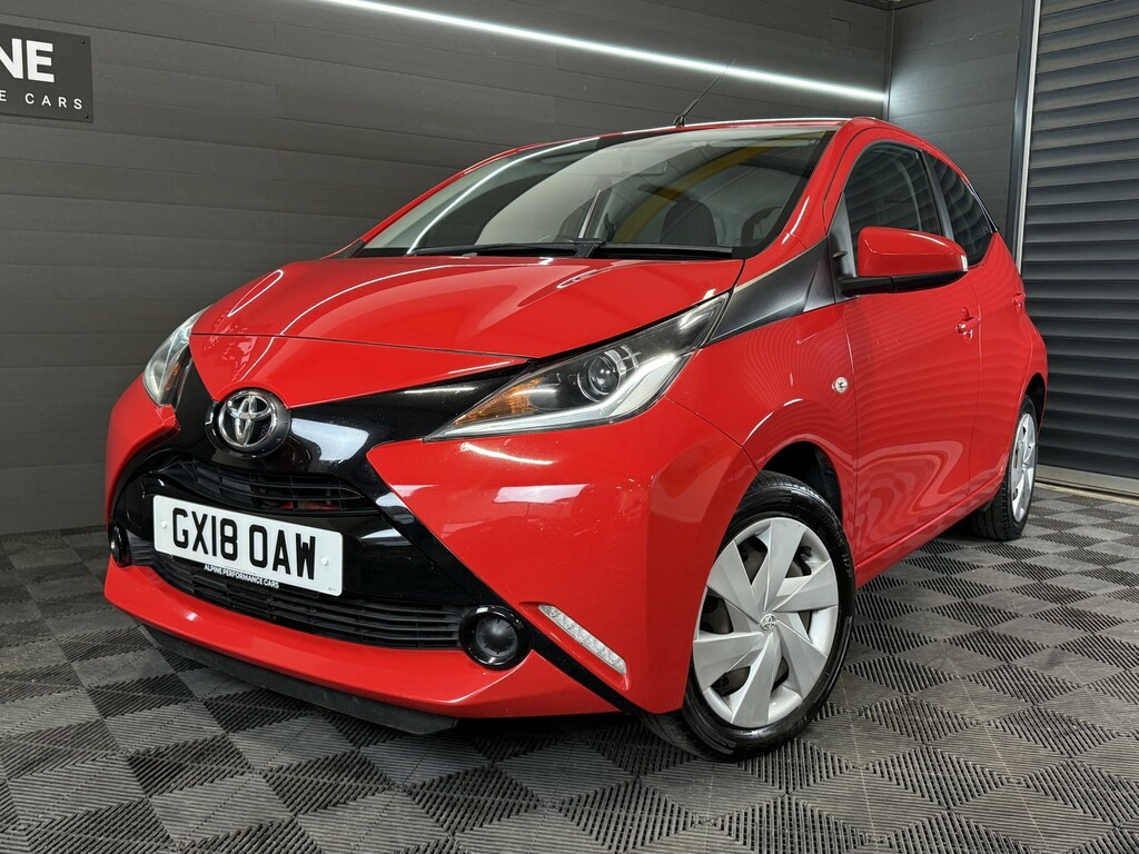 Toyota Aygo 1.0 Vvt-i X-play GX18OAW Red #5