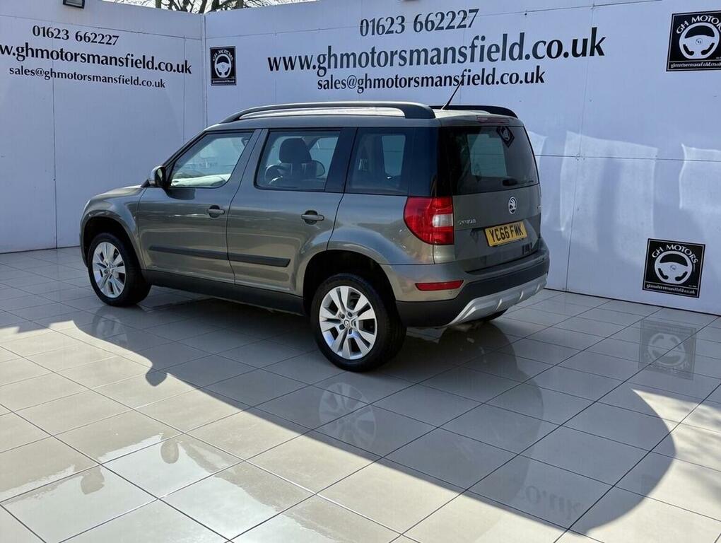 Skoda Yeti Suv 2.0 Tdi Se L Outdoor Euro 6 Ss 201666 YC66FMK Green #6