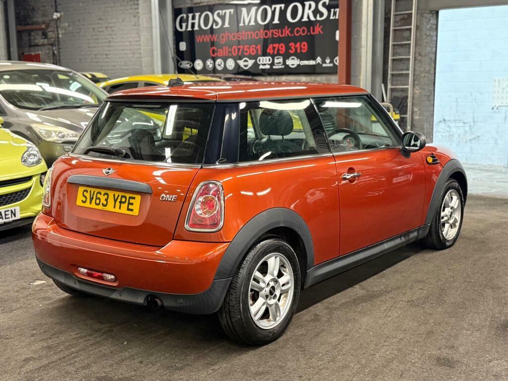 Mini Hatch 1.6 One Euro 5 SV63YPE Orange #4