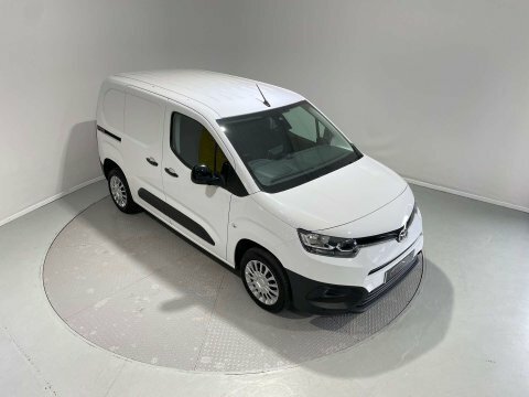 Toyota Proace City 1.5 Proace City MW72JMX White #3