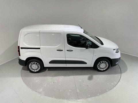 Toyota Proace City 1.5 Proace City MW72JMX White #4