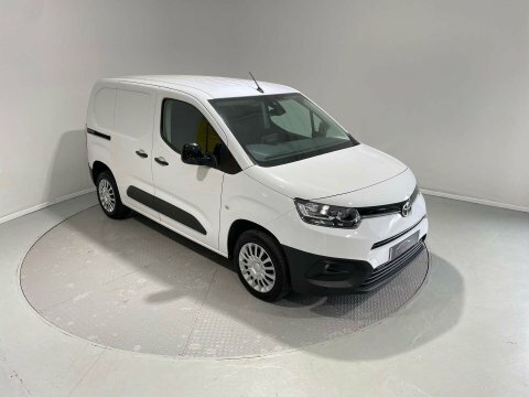 Toyota Proace City 1.5 Proace City MW72JMX White #2