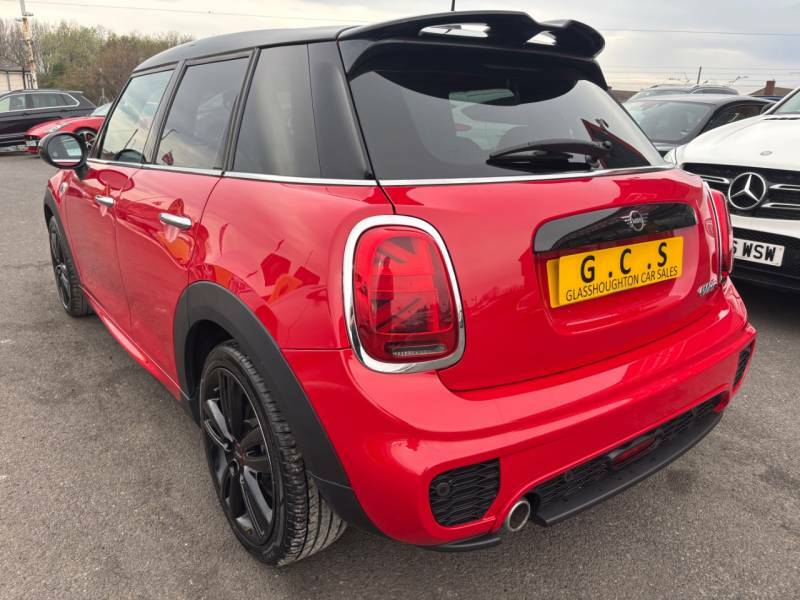 Mini Hatch 1.5 Cooper Sport II - 2018 68 YB68XGC Red #5