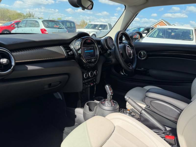 Mini Hatch 2.0 Cooper S Exclusive II - 2019 69 PX69UHB Blue #3