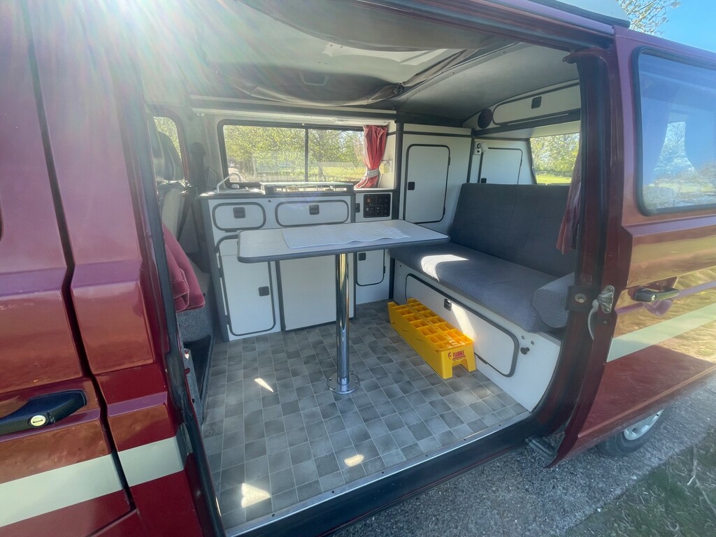 Volkswagen Transporter -- #5