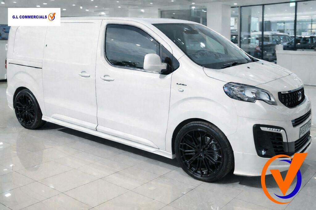 Vauxhall Vivaro 1.5 Turbo D 2900 Dynamic Panel Van 6Dr Manu White