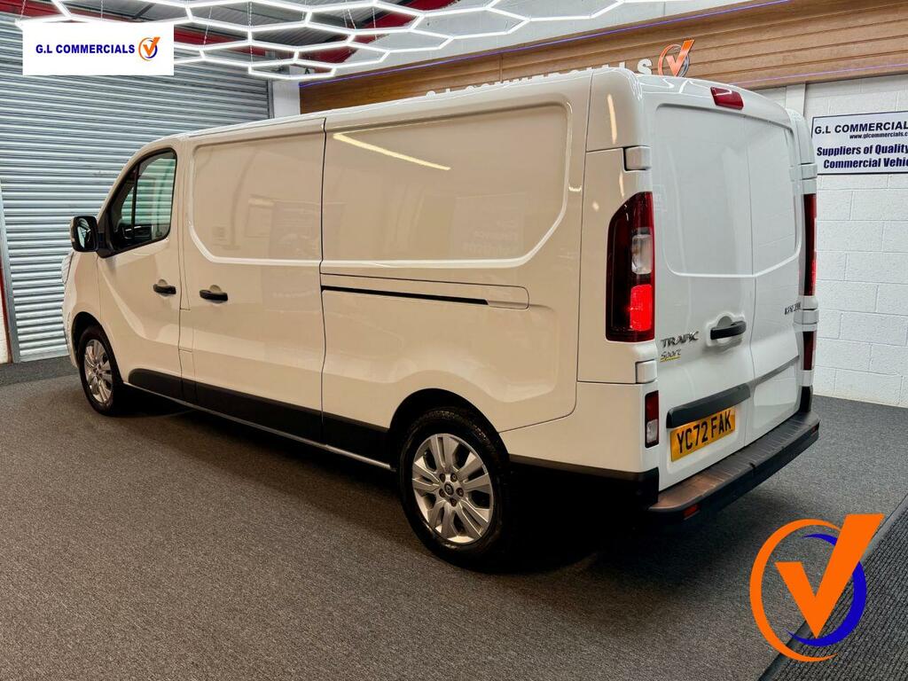 Renault Trafic 2.0 Dci Blue Ll30 Sport Panel Van Manua White #4