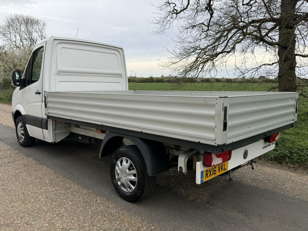 Volkswagen Crafter 2.0 Tdi Bluemotion Tech Cr35dropside Chassis Cab RX16VKL White #2