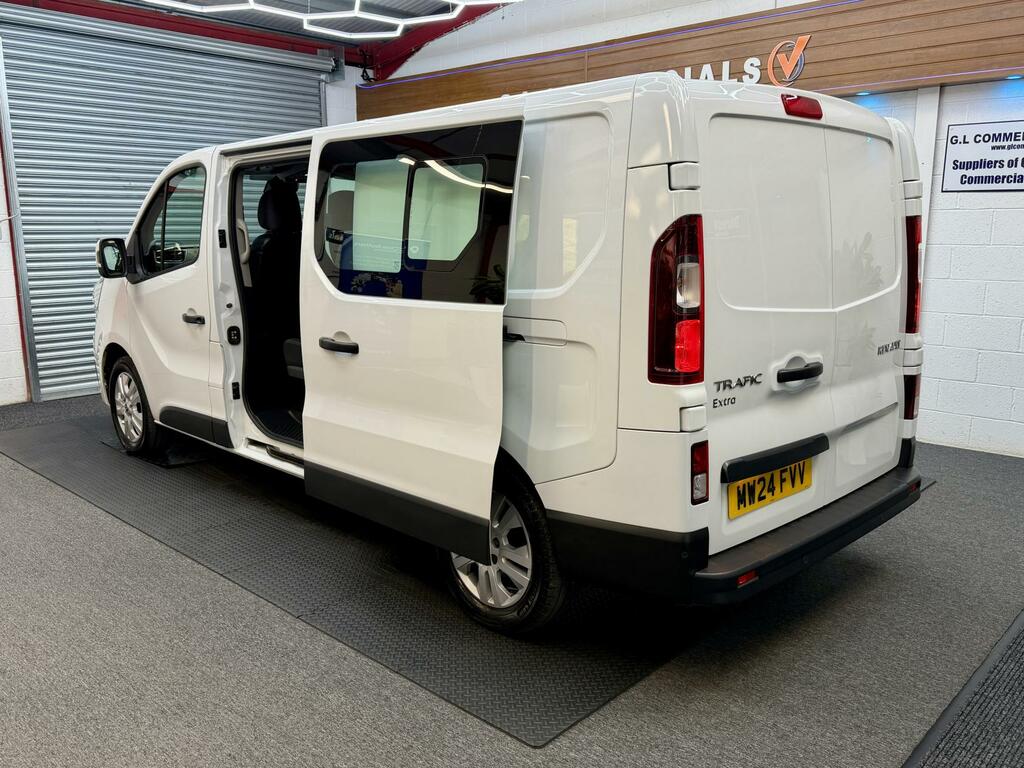 Renault Trafic 2.0 Dci Blue Ll30 Extra Crew Van Double Cab 6Dr Di MW24FVV White #3