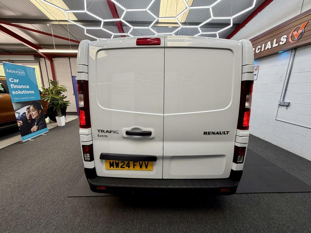 Renault Trafic 2.0 Dci Blue Ll30 Extra Crew Van Double Cab 6Dr Di MW24FVV White #6
