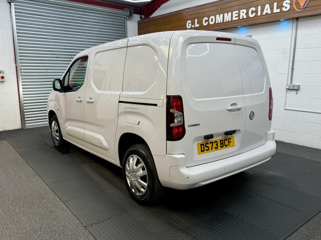Vauxhall Combo 1.5 Turbo D 2300 Pro Panel Van L DS73BCF White #5