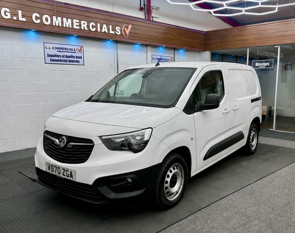 Vauxhall Combo 1.5 Turbo D 2300 Edition Panel Van White