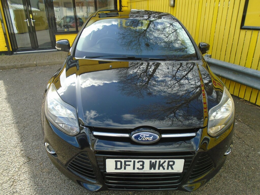 Ford Focus 1.0T Ecoboost Titanium Hatchback DF13WKR Black #3
