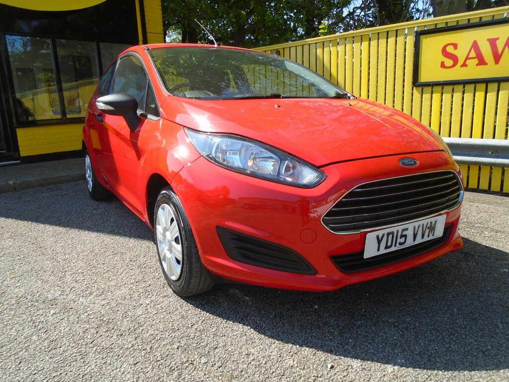 Ford Fiesta 1.25 Studio Hatchback Euro 5 60 Red