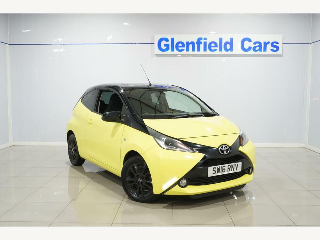 Toyota Aygo 1.0 Vvt-i X-cite 3 Yellow Bi-tone Euro 6 Yellow