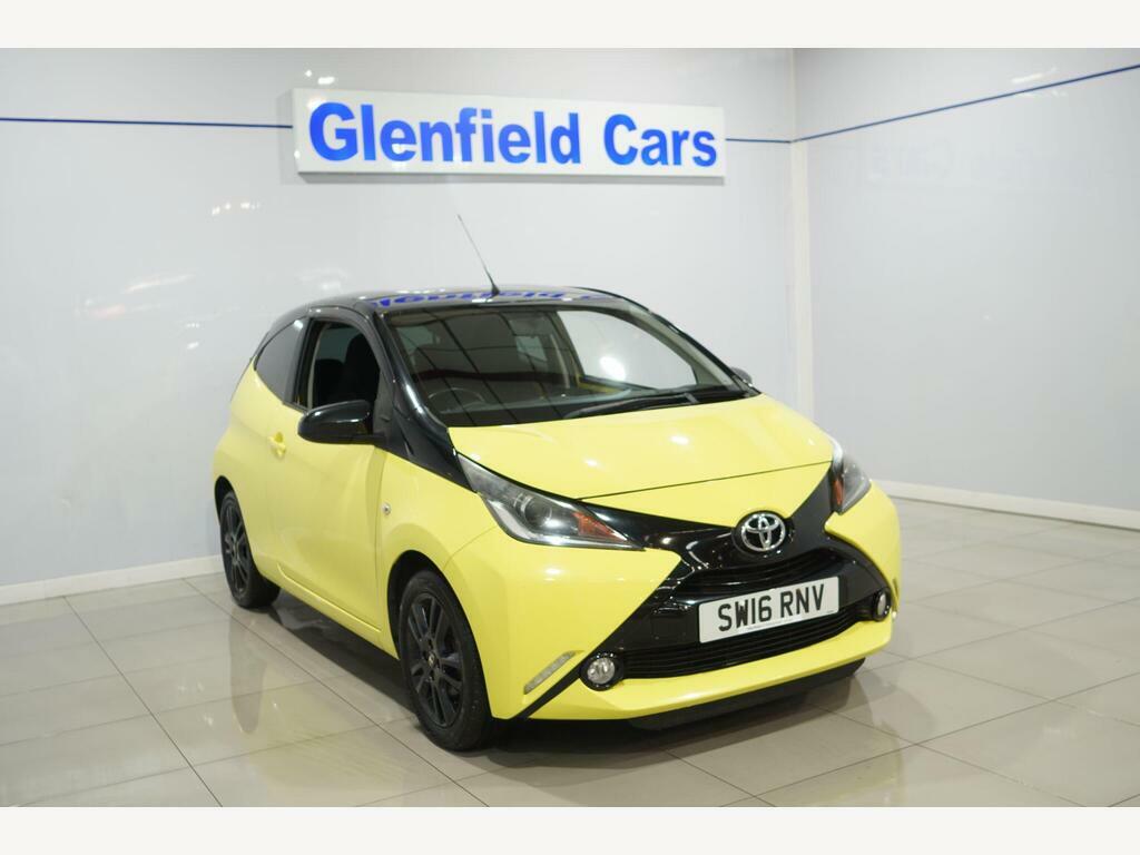 Toyota Aygo 1.0 Vvt-i X-cite 3 Yellow Bi-tone Euro 6 SW16RNV Yellow #2