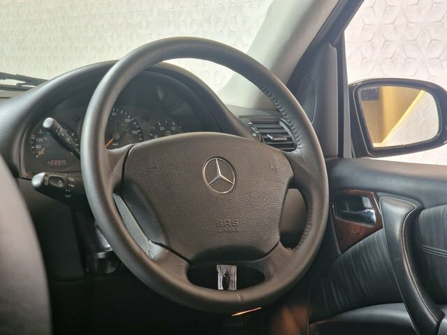 Mercedes-Benz M Class 2.7 Ml270 Cdi Silver #27
