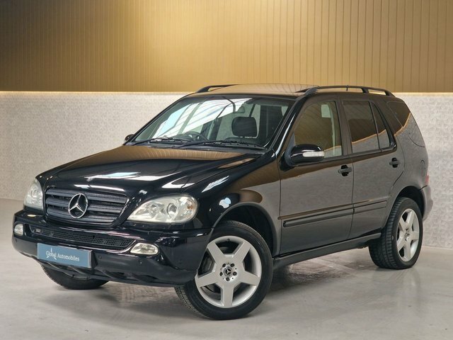 Mercedes-Benz M Class 2.7 Ml270 Cdi Suv Black #3