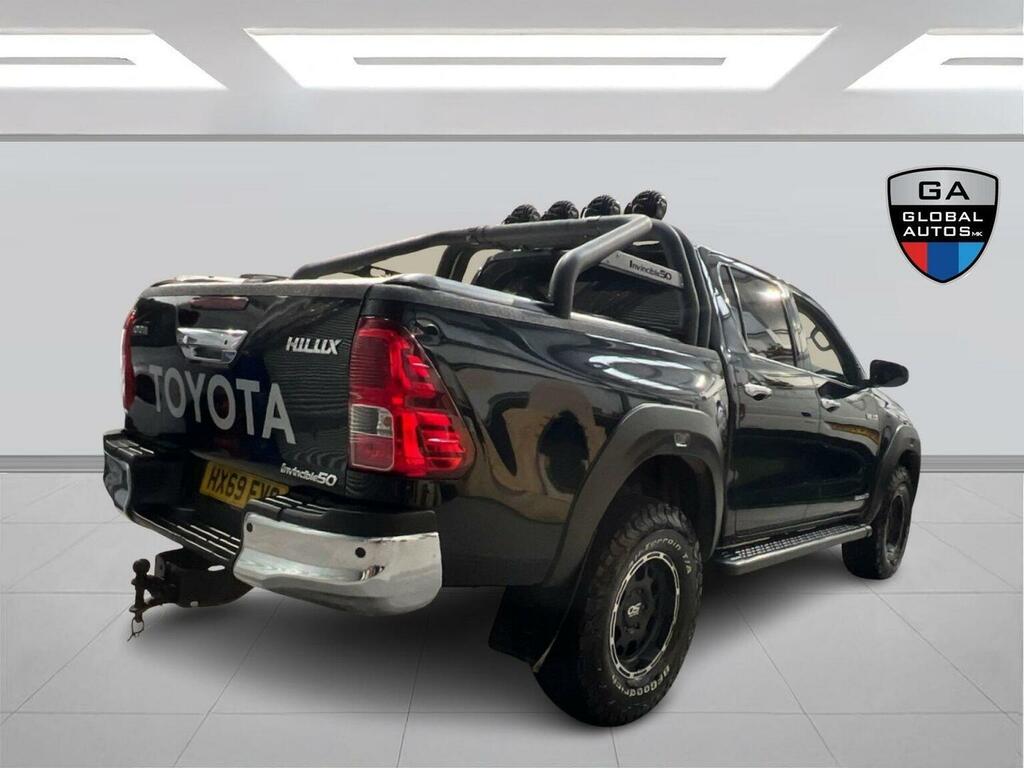 Toyota HILUX Pickup 2.4 D-4d Invincible 50 4Wd Euro 6 Ss HX69FVO Black #6