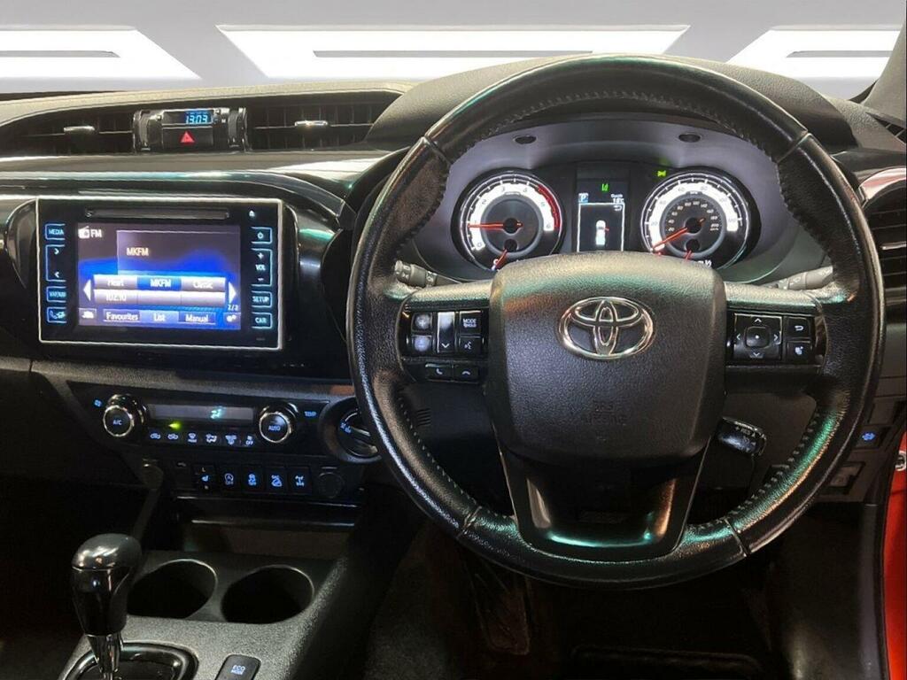 Toyota HILUX Pickup 2.4 D-4d Invincible X Blue 4Wd Euro 6 BT68ZZD Orange #4