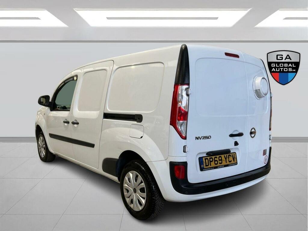 Nissan NV250 1.5 Dci Tekna Panel Van L2 White #2