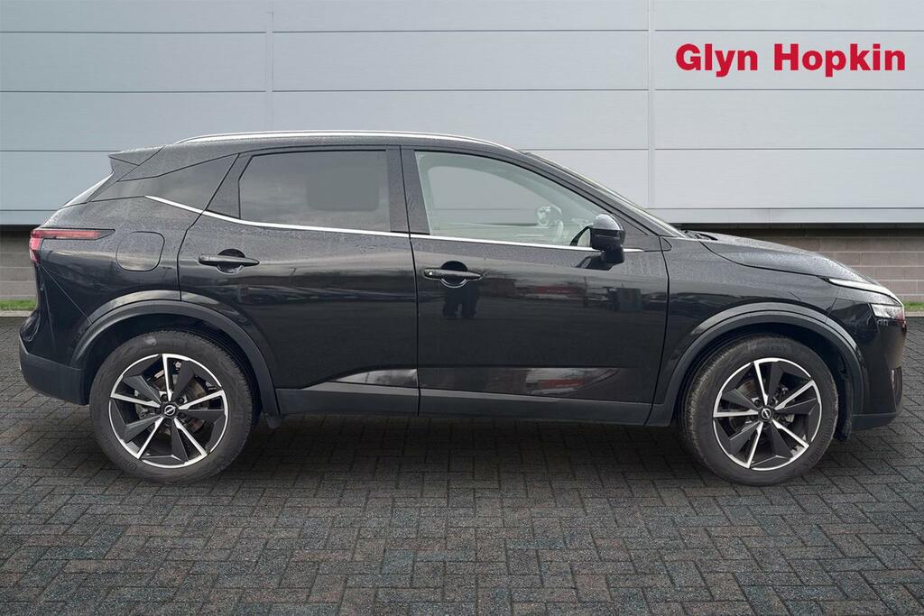 Nissan Qashqai 1.3 Dig-t Mh Tekna LN73WVV Black #2