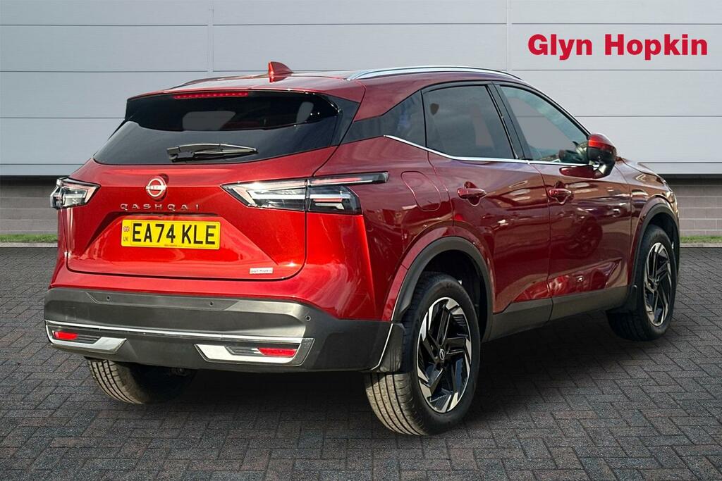 Nissan Qashqai 1.3 Dig-t Mh N-connecta Red #3