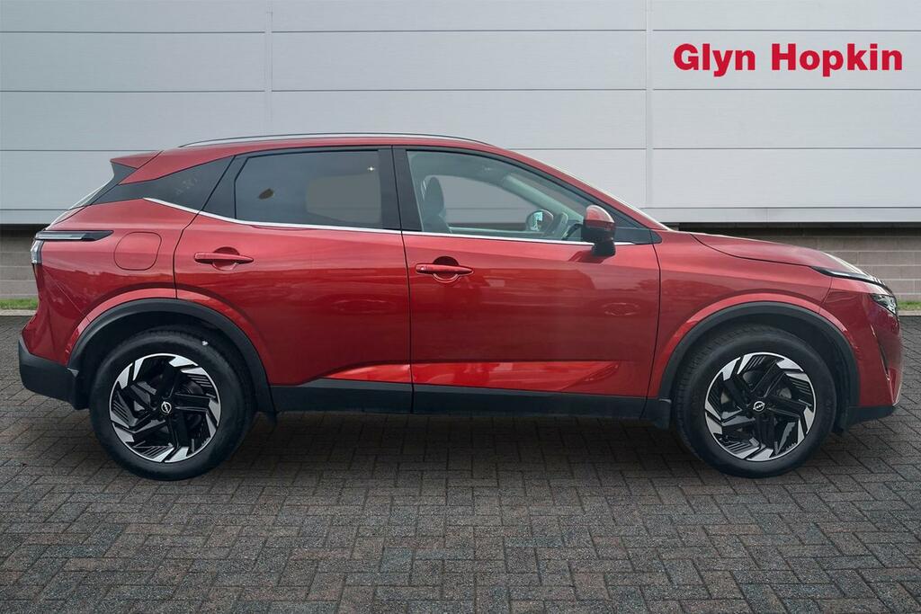 Nissan Qashqai 1.3 Dig-t Mh N-connecta Red #2