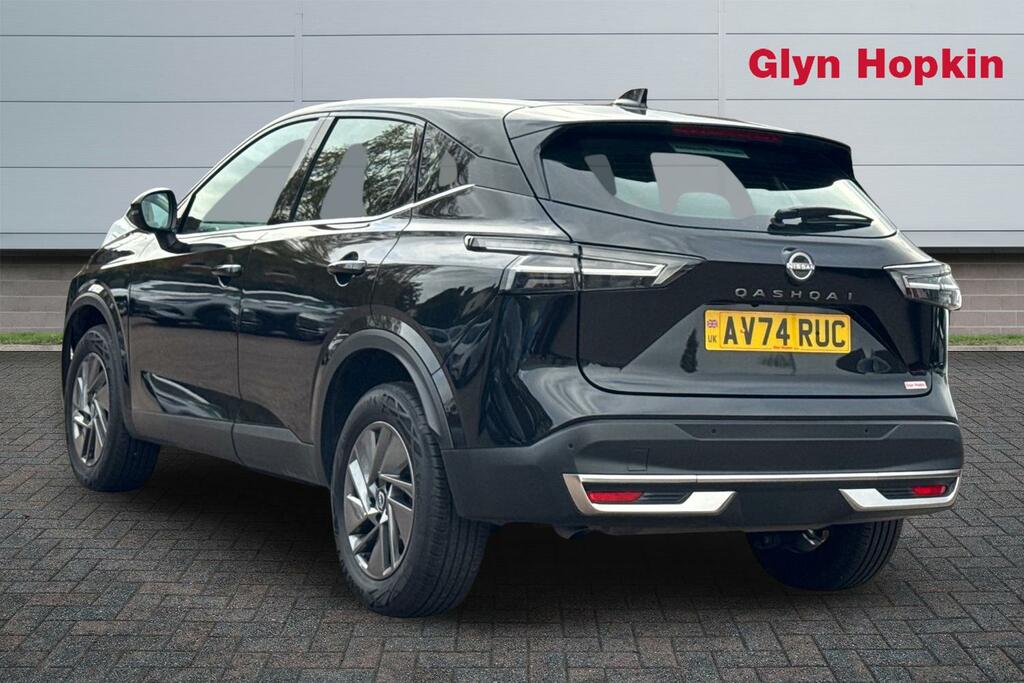 Nissan Qashqai 1.3 Dig-t Mh Acenta Premium AV74RUC Black #5