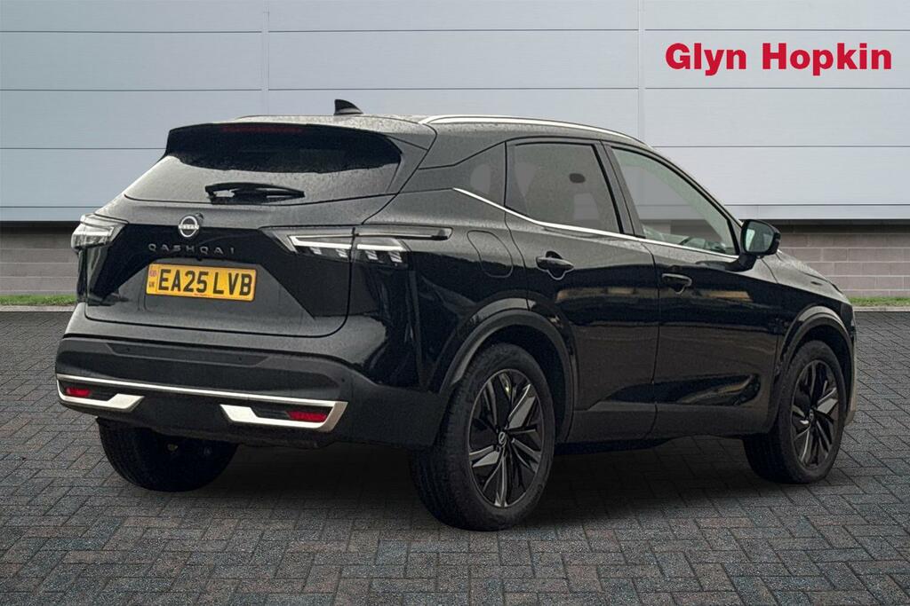 Nissan Qashqai 1.3 Dig-t Mh Tekna EA25LVB Black #3