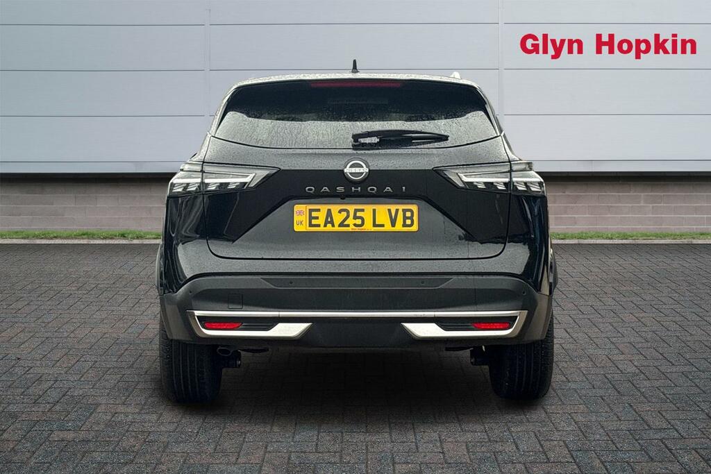 Nissan Qashqai 1.3 Dig-t Mh Tekna EA25LVB Black #4
