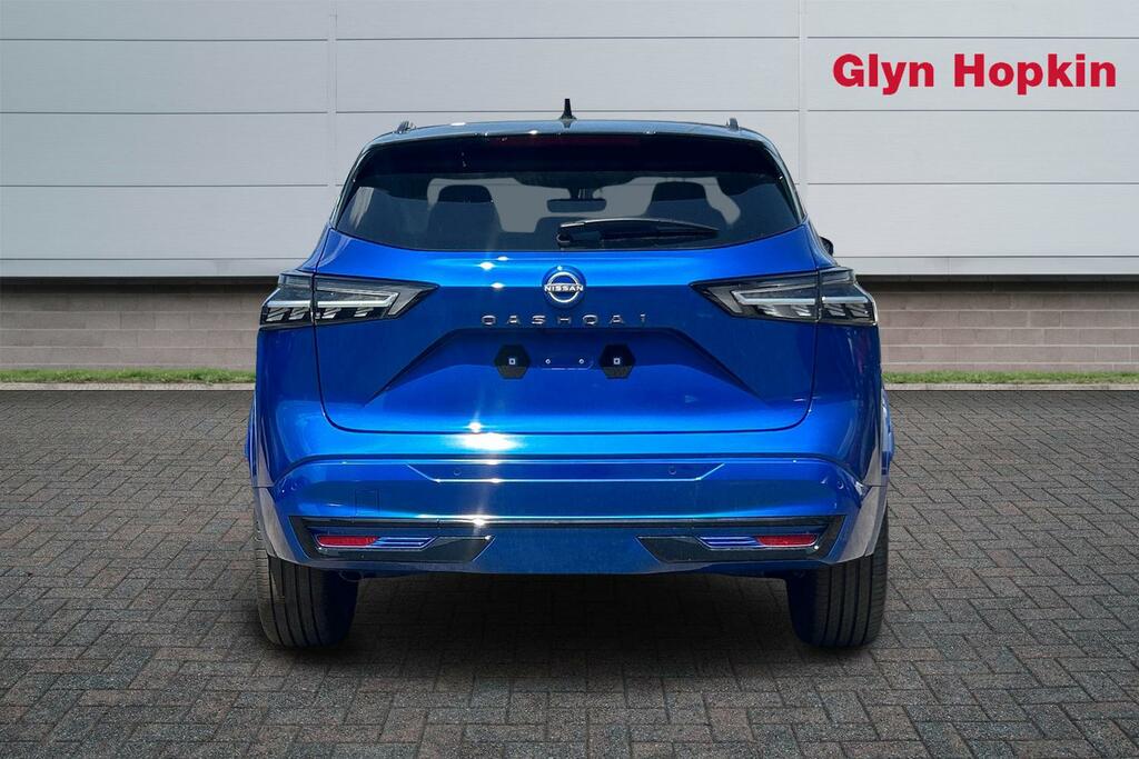 Nissan Qashqai 1.3 Dig-t Mh N-design KU25WJM Black #4