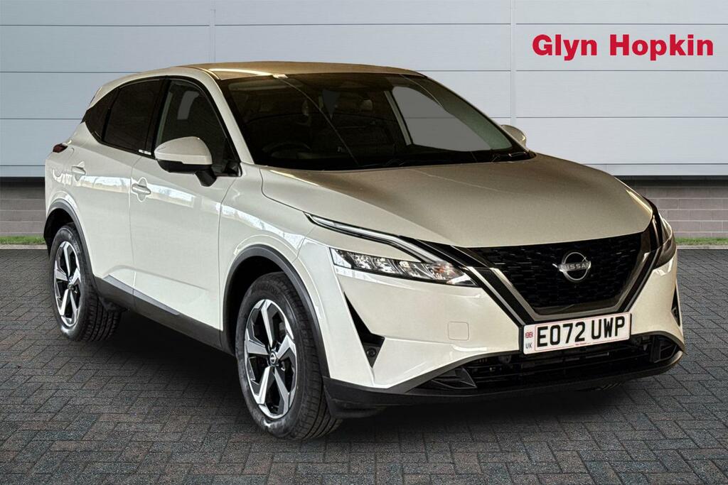 Nissan Qashqai 1.3 Dig-t Mh 158 N-connecta Xtronic White