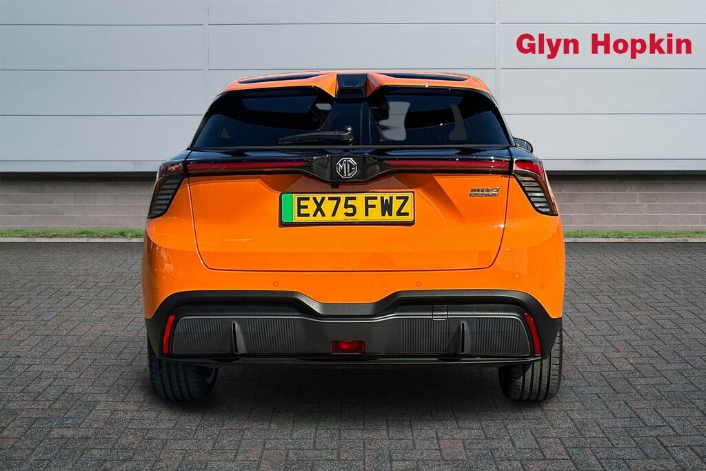 MG MG4 150Kw Trophy Ev Long Range 64Kwh EX75FWZ Orange #4