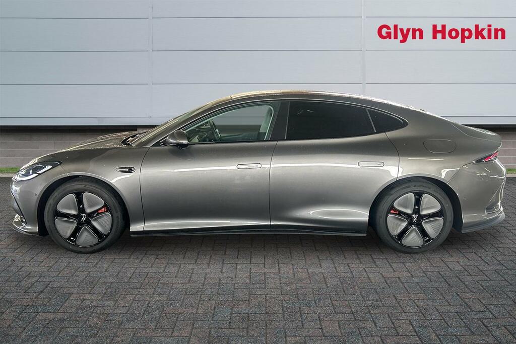 MG IM5 300Kw Long Range 100Kwh LX75KNM Grey #6