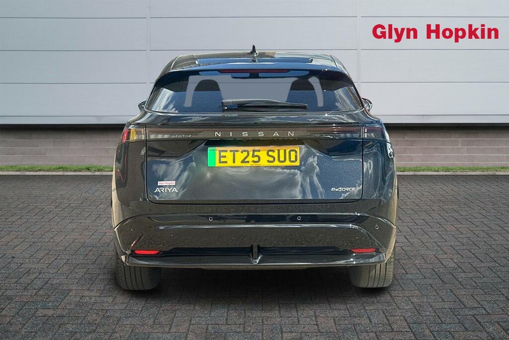 Nissan Ariya 225Kw Evolve 87Kwh 22Kwch E-4orce Black #4