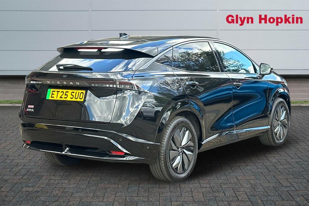Nissan Ariya 225Kw Evolve 87Kwh 22Kwch E-4orce Black #3