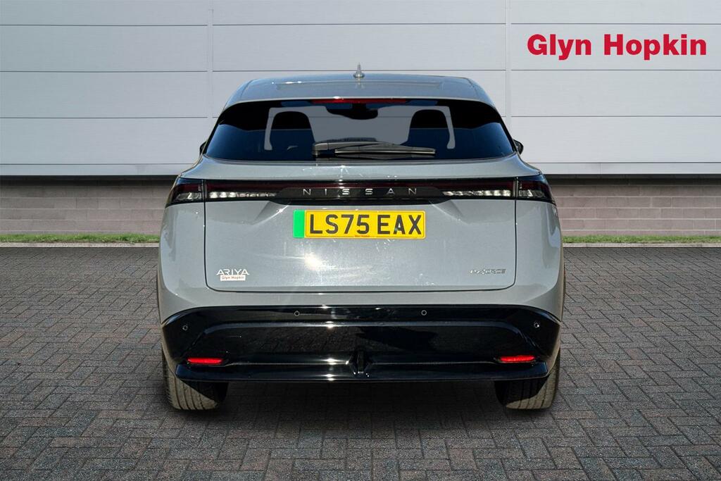 Nissan Ariya 225Kw Evolve 87Kwh 22Kwch E-4orce Grey #4