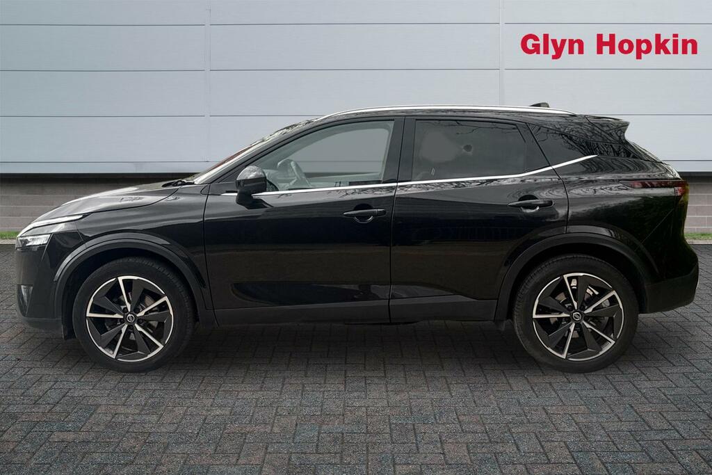 Nissan Qashqai 1.3 Dig-t Mh Tekna EY22KHW Black #6