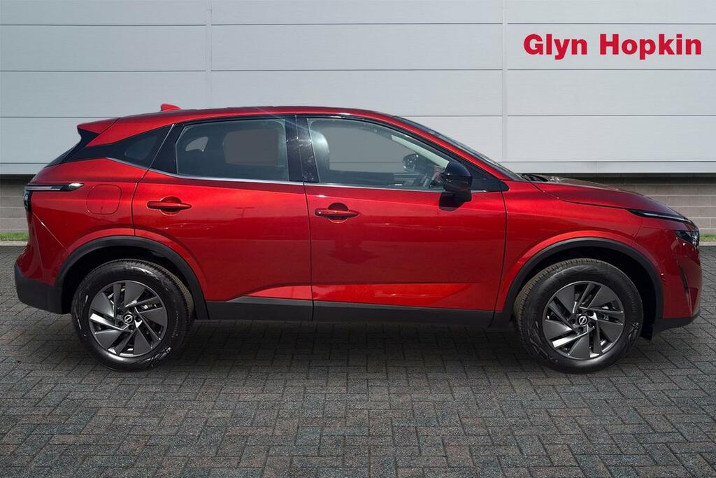 Nissan Qashqai Hatchback KR26GGV Red #2