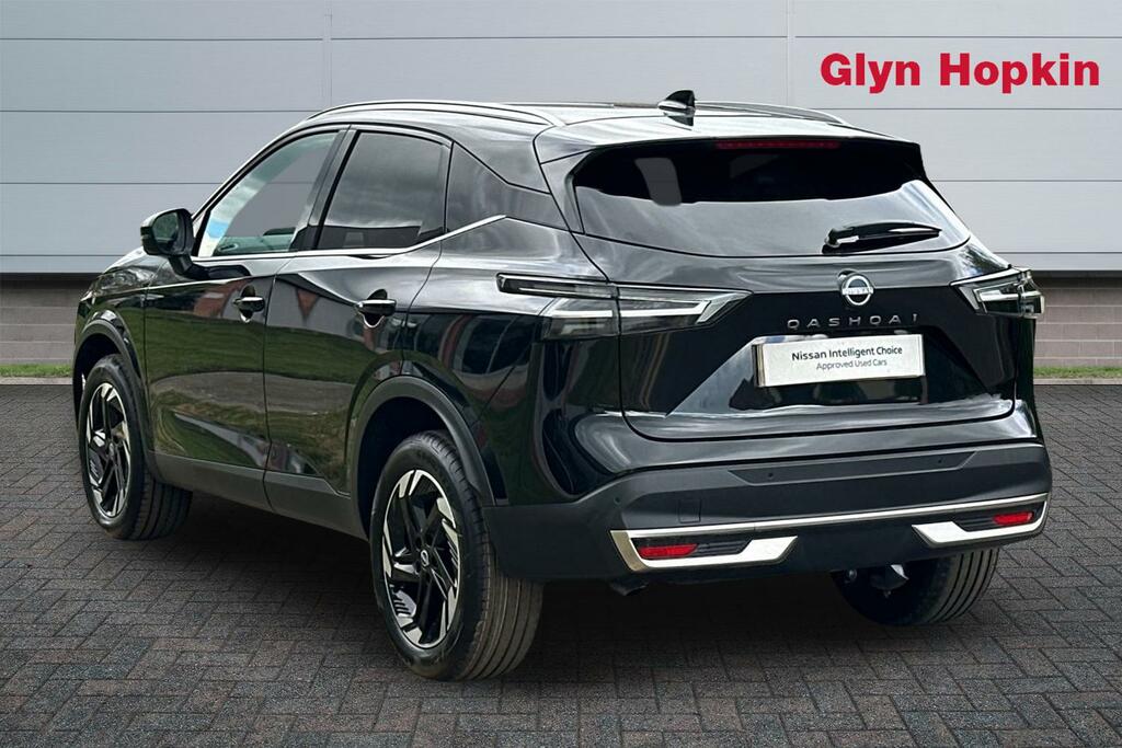 Nissan Qashqai Hatchback EA26NLN Black #5