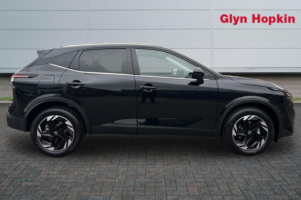 Nissan Qashqai 1.3 Dig-t Mh N-connecta EA26HZN Black #2