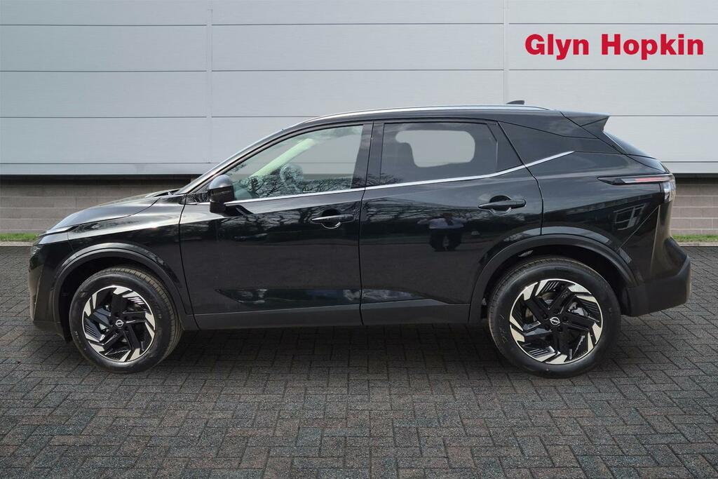 Nissan Qashqai Hatchback KR26RYN Black #6