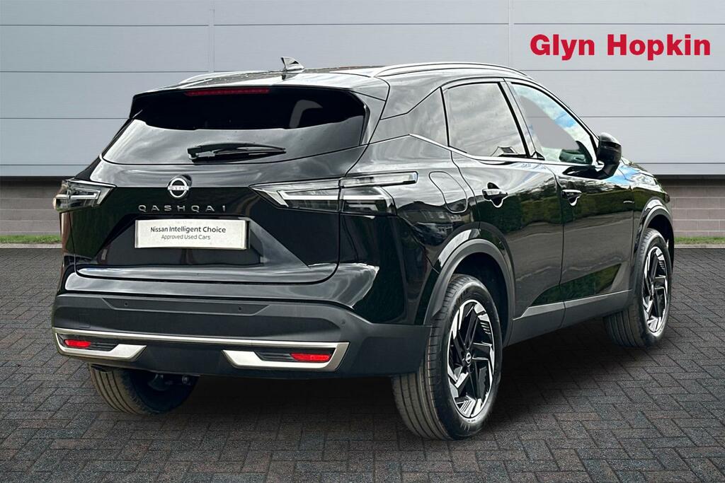 Nissan Qashqai Hatchback AV26VXB Black #3