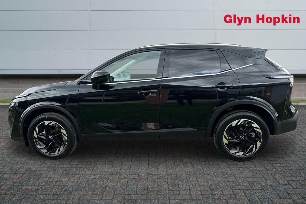 Nissan Qashqai Hatchback AV26VXB Black #6