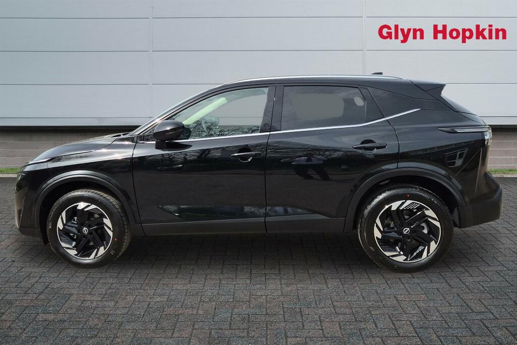Nissan Qashqai Hatchback KR26RYV Black #6
