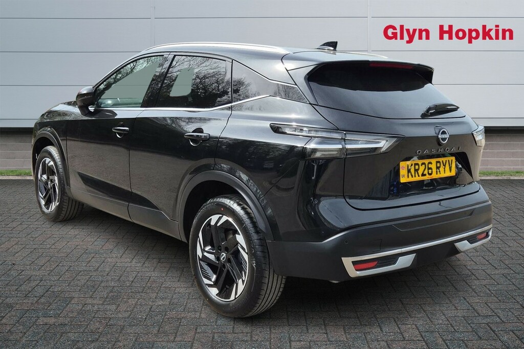 Nissan Qashqai Hatchback KR26RYV Black #5