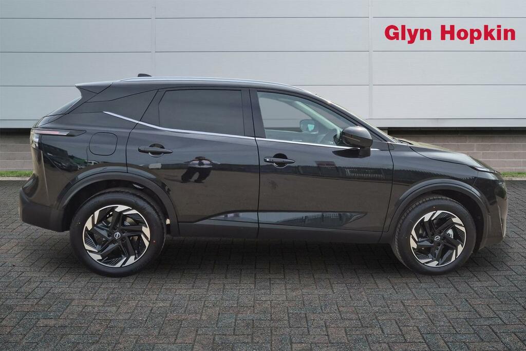 Nissan Qashqai Hatchback KR26RYV Black #2