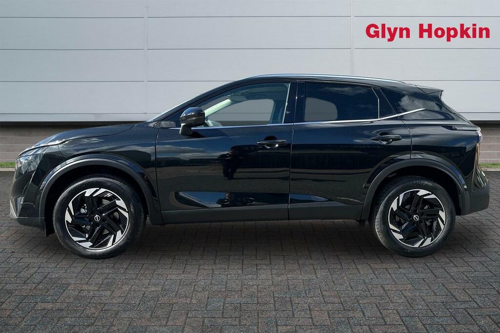 Nissan Qashqai Hatchback KR26RYP Black #6