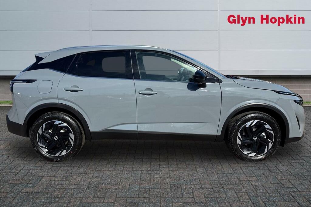 Nissan Qashqai 1.3 Dig-t Mh N-connecta LS26XJP Grey #2